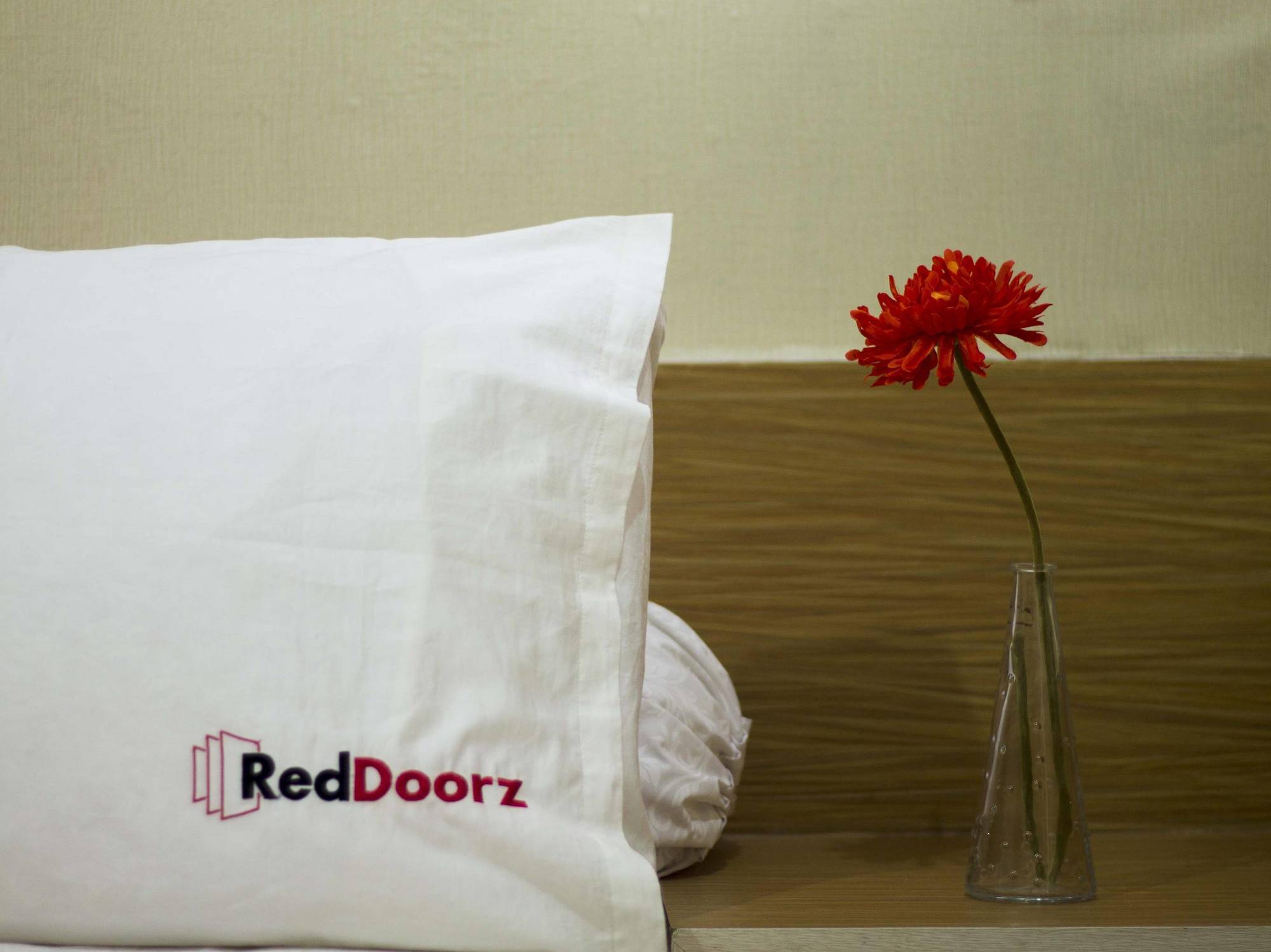 Guest house Reddoorz @ Panglima Polim Jakarta
